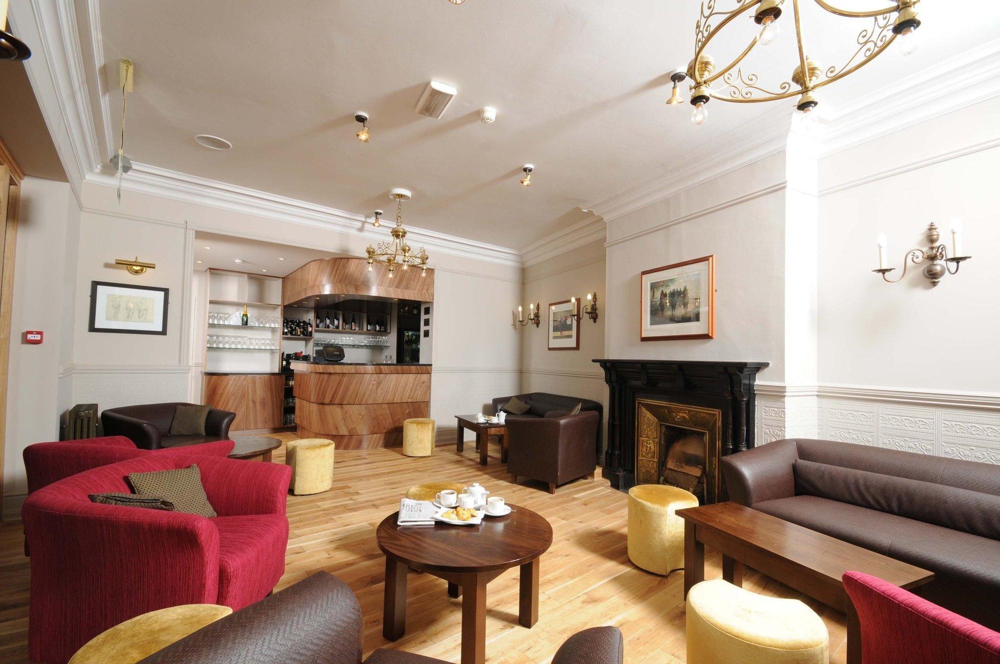 The Rutland Arms Hotel Newmarket  Eksteriør billede